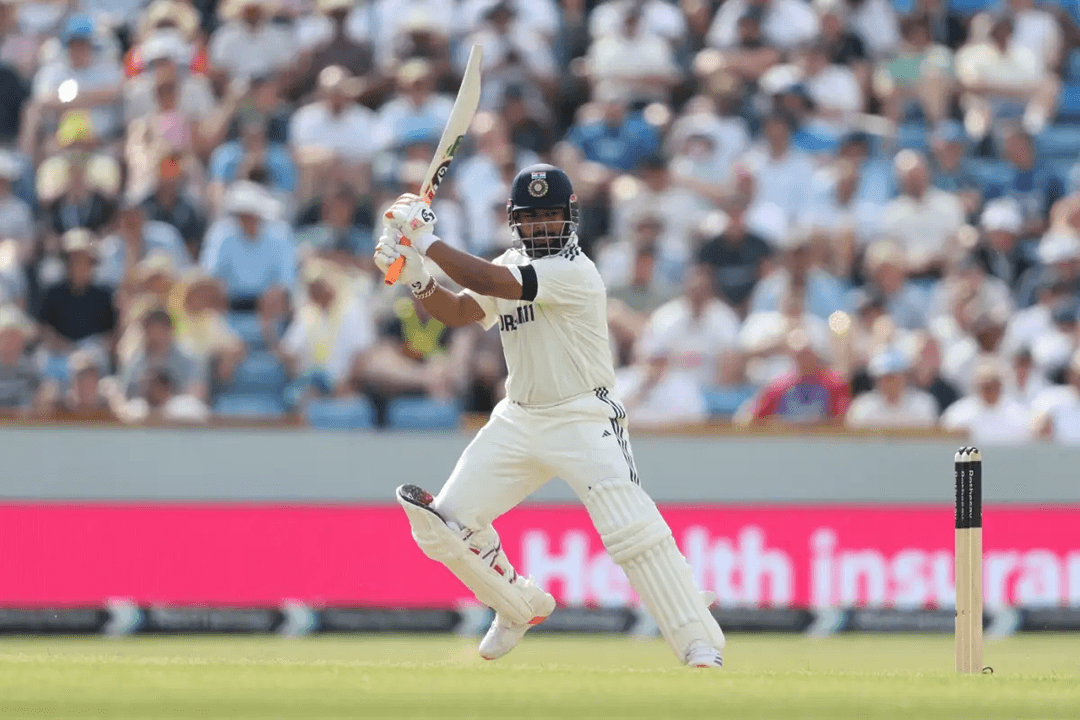 Rishabh Pant measured approach praised by Sunil Gavaskar